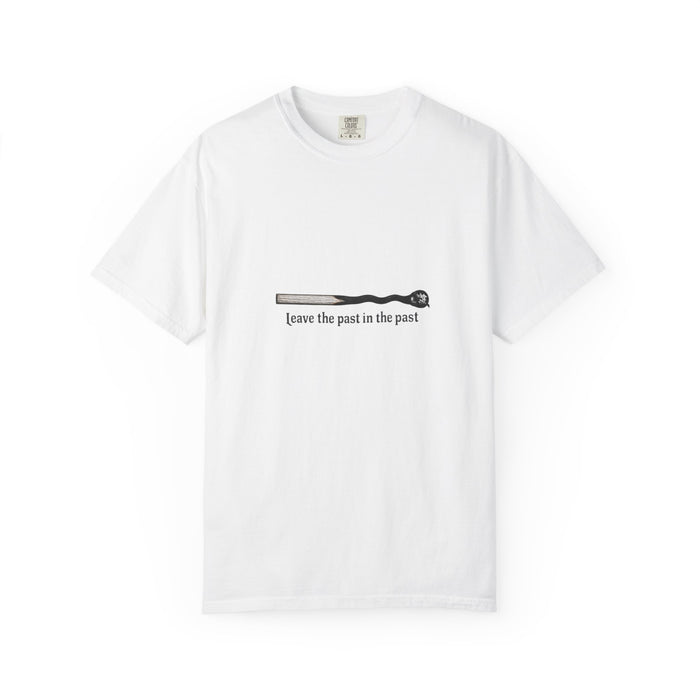T-Shirt — Minimal Smoking Pipe Graphic “Leave the Past in the Past”