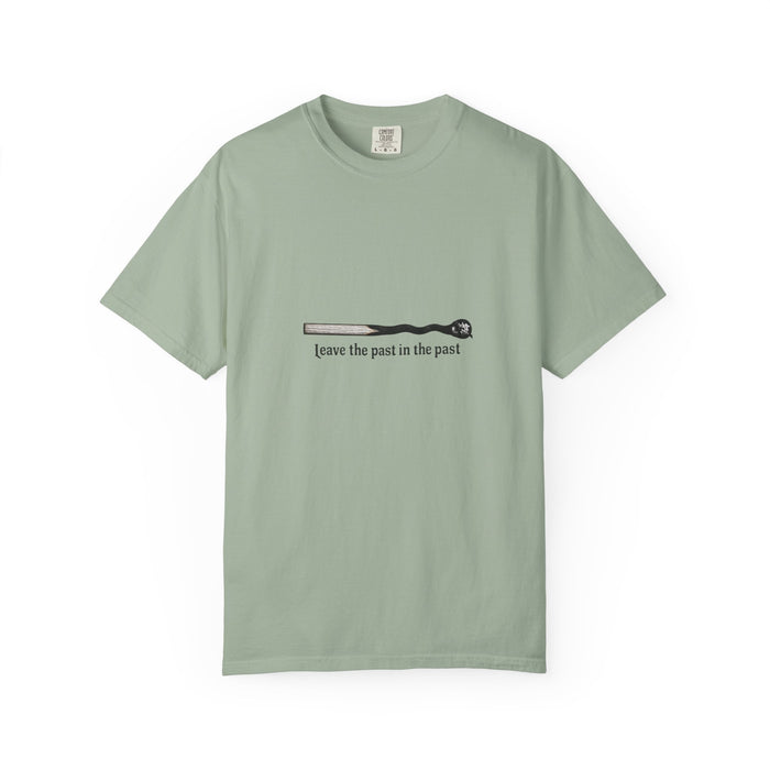 T-Shirt — Minimal Smoking Pipe Graphic “Leave the Past in the Past”